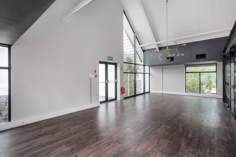 To Let Commercial Property for Rent in Val De Vie Estate Western Cape